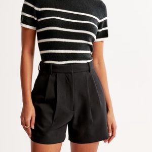 NWOT Abercrombie Sloane Tailored Short